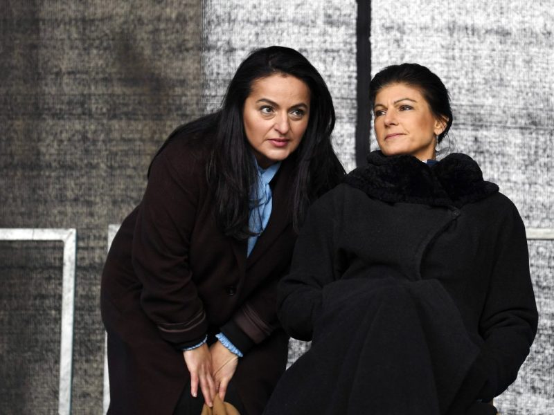 Sevim Dağdelen und Sahra Wagenknecht