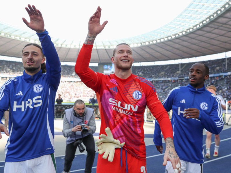 Der FC Schalke 04 kann nach dem Auswärtssieg in Berlin mächtig durchatmen. Im Nachgang folgte von Loris Karius eine spannende Verkündung.