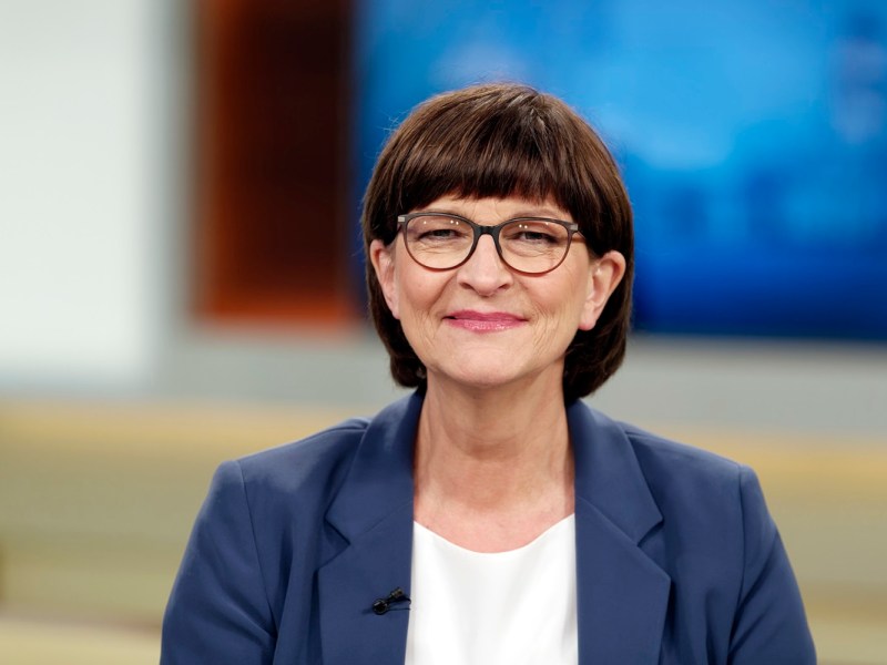 Hätte das jemand erwartet? Saskia Esken hält an ihrer Linie fest – und plötzlich wirkt die CDU wie in der Defensive.