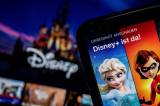 Disney Logo mit Motiven aus Frozen und Die Unglaublichen