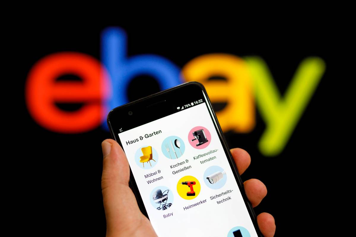 Ebay Logo mit Handy
