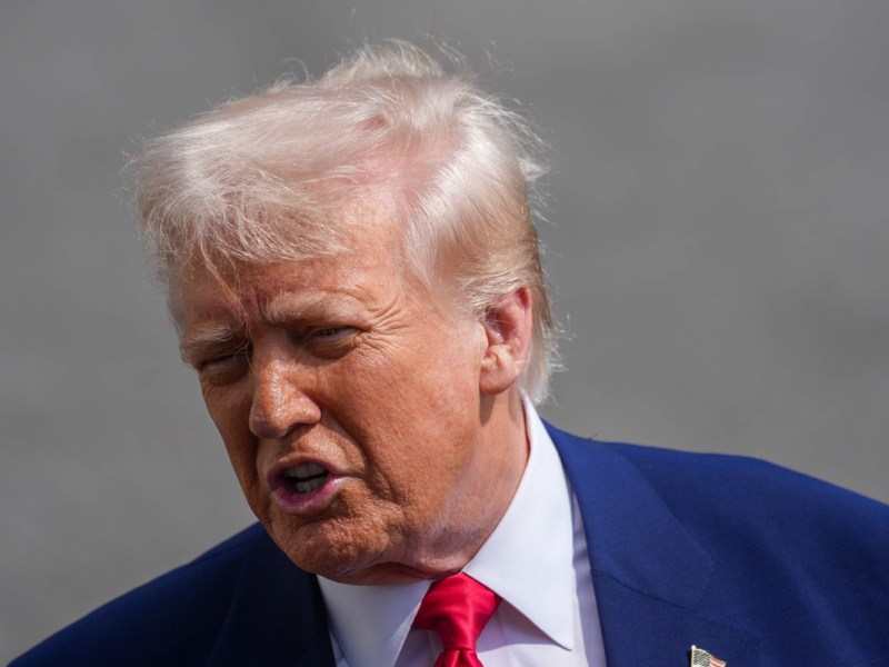 Politisches Erdbeben! Amerika erhebt sich gegen Trump nach Zoll-Entscheidung – wie lange kann er sich jetzt noch halten?